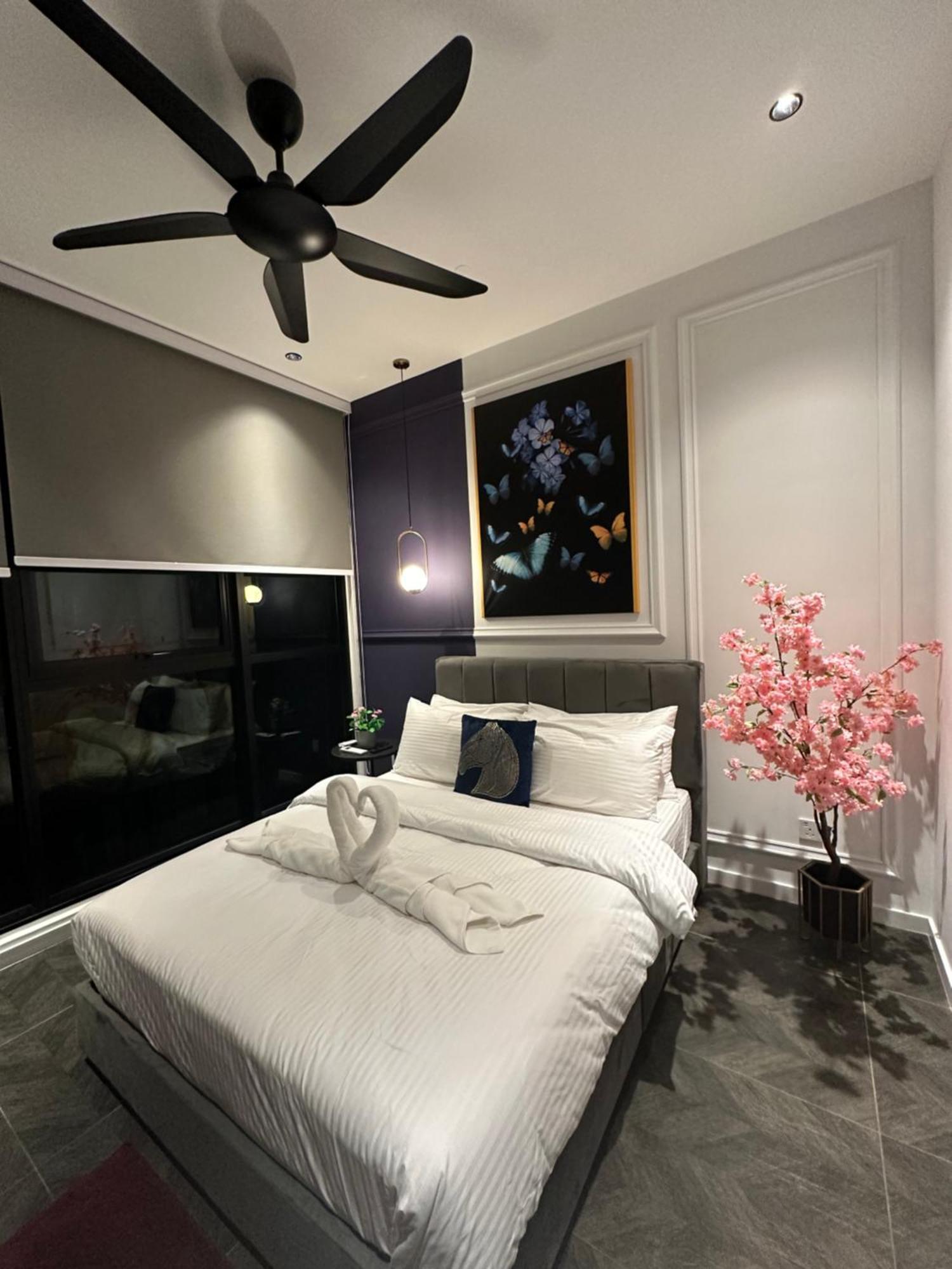 Skyline Homes By Scarletz Suites Klcc Kuala Lumpur Exterior foto