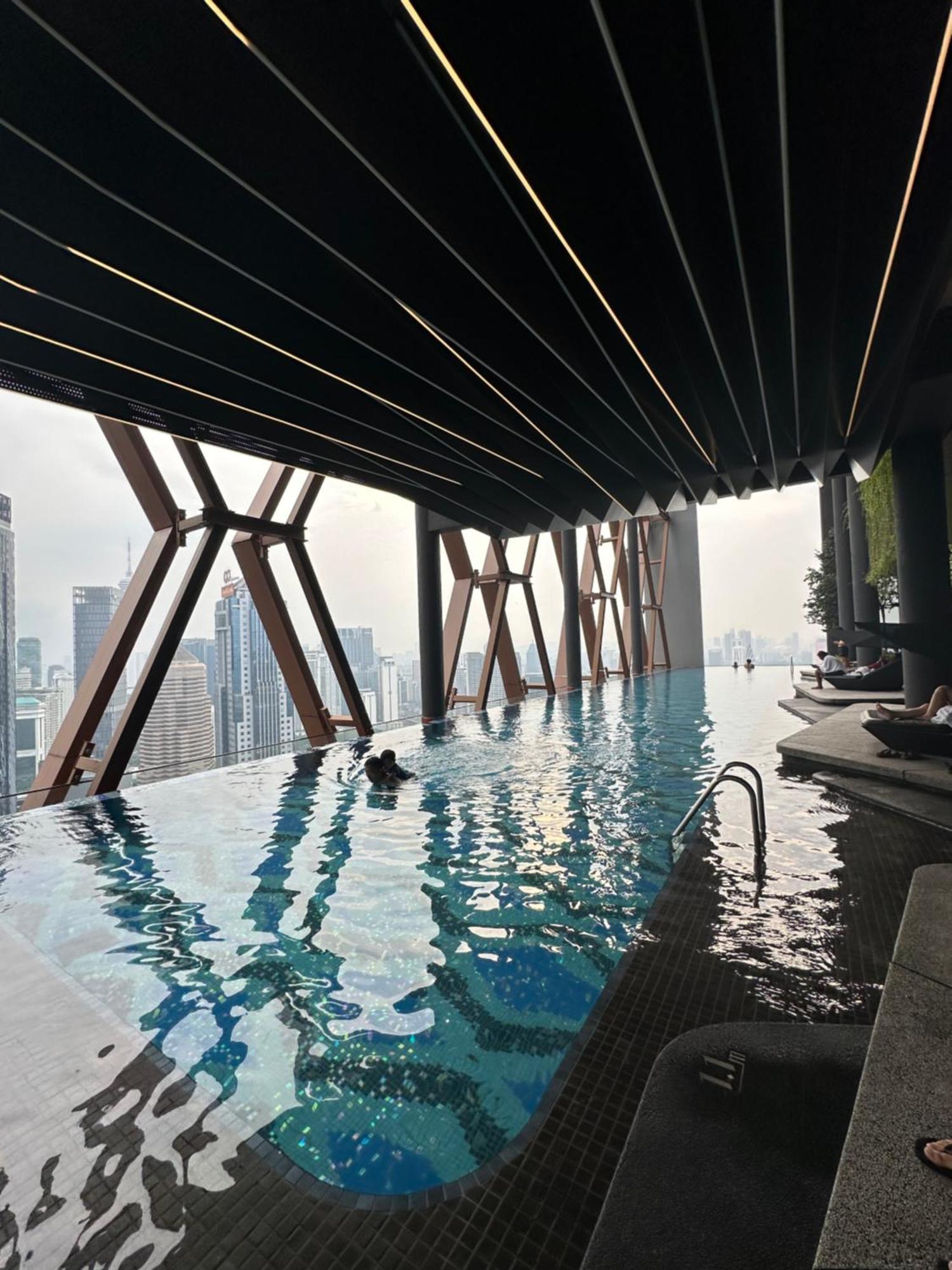 Skyline Homes By Scarletz Suites Klcc Kuala Lumpur Exterior foto