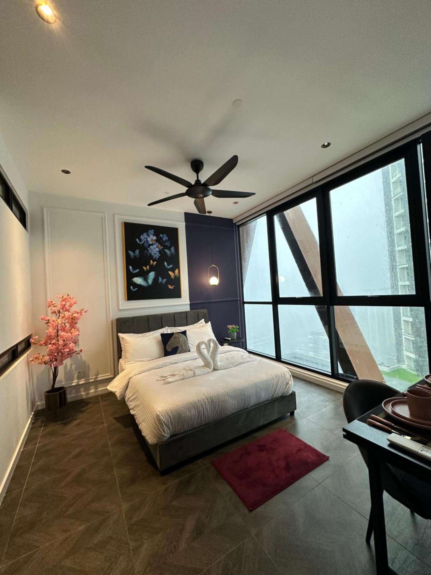 Skyline Homes By Scarletz Suites Klcc Kuala Lumpur Exterior foto