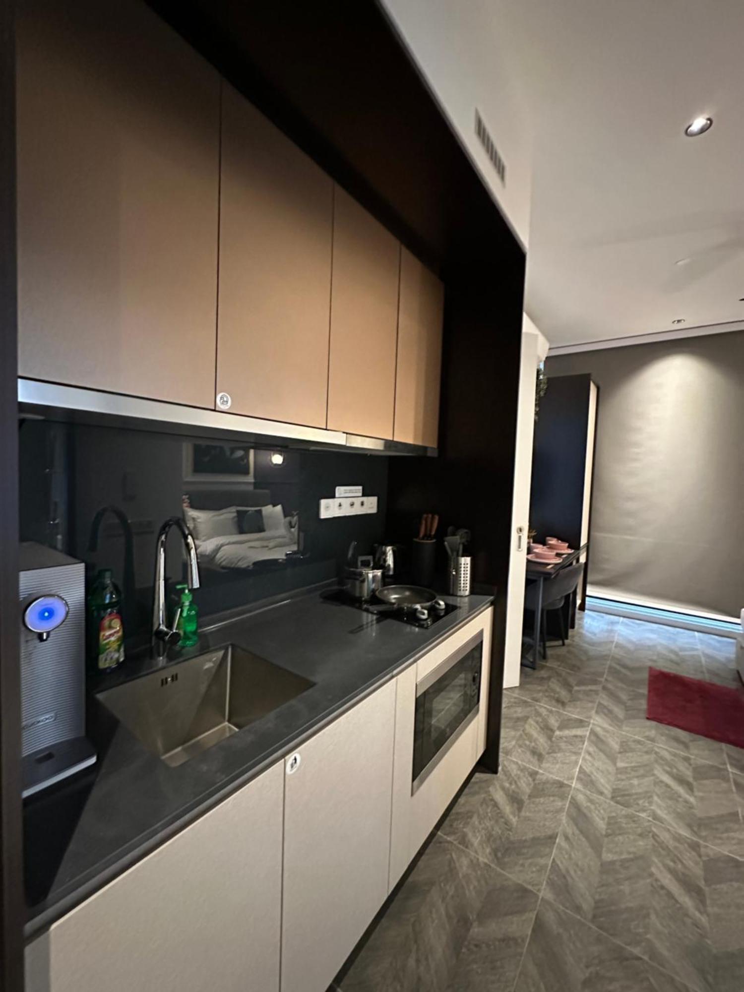 Skyline Homes By Scarletz Suites Klcc Kuala Lumpur Exterior foto