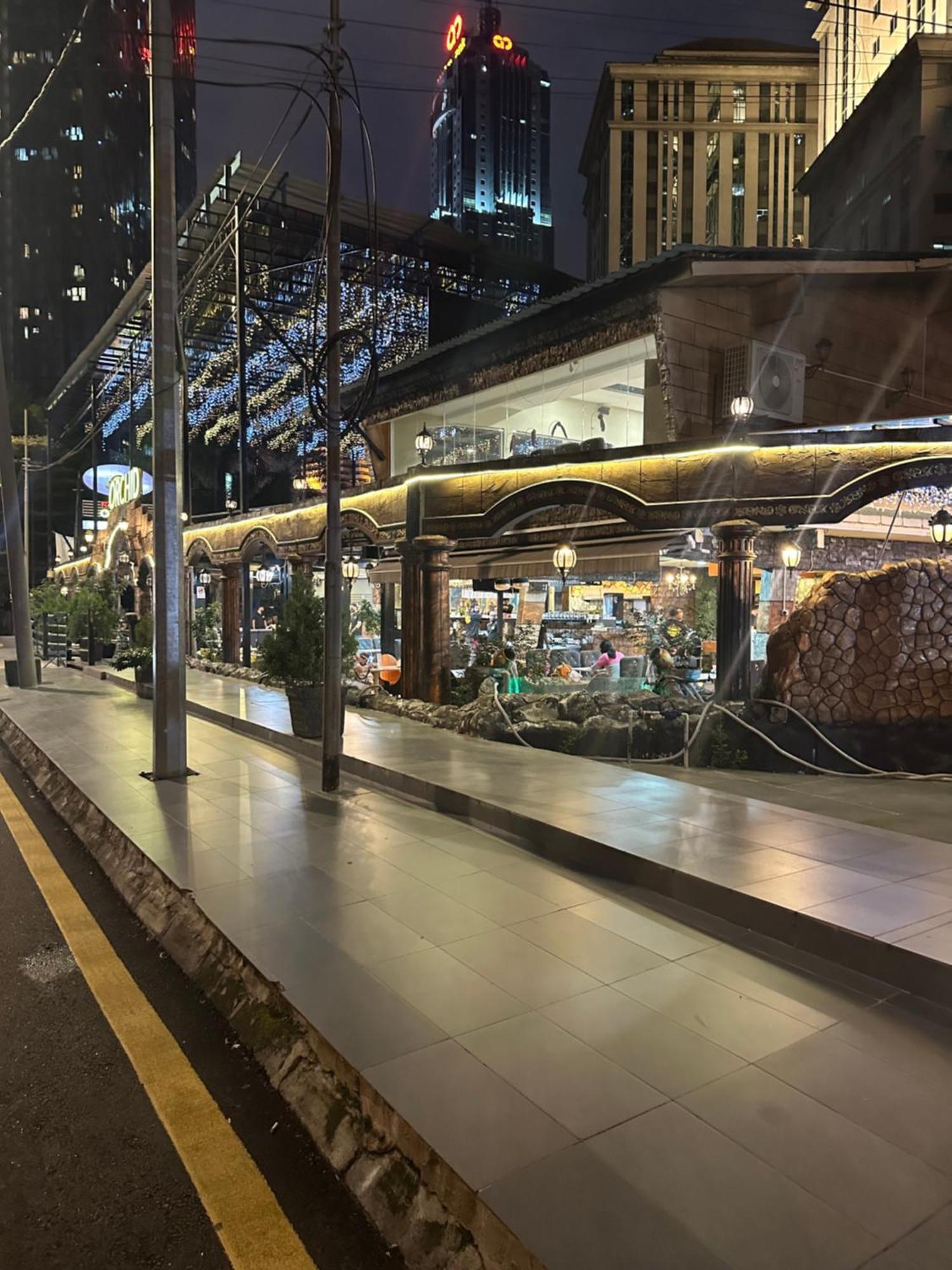 Skyline Homes By Scarletz Suites Klcc Kuala Lumpur Exterior foto